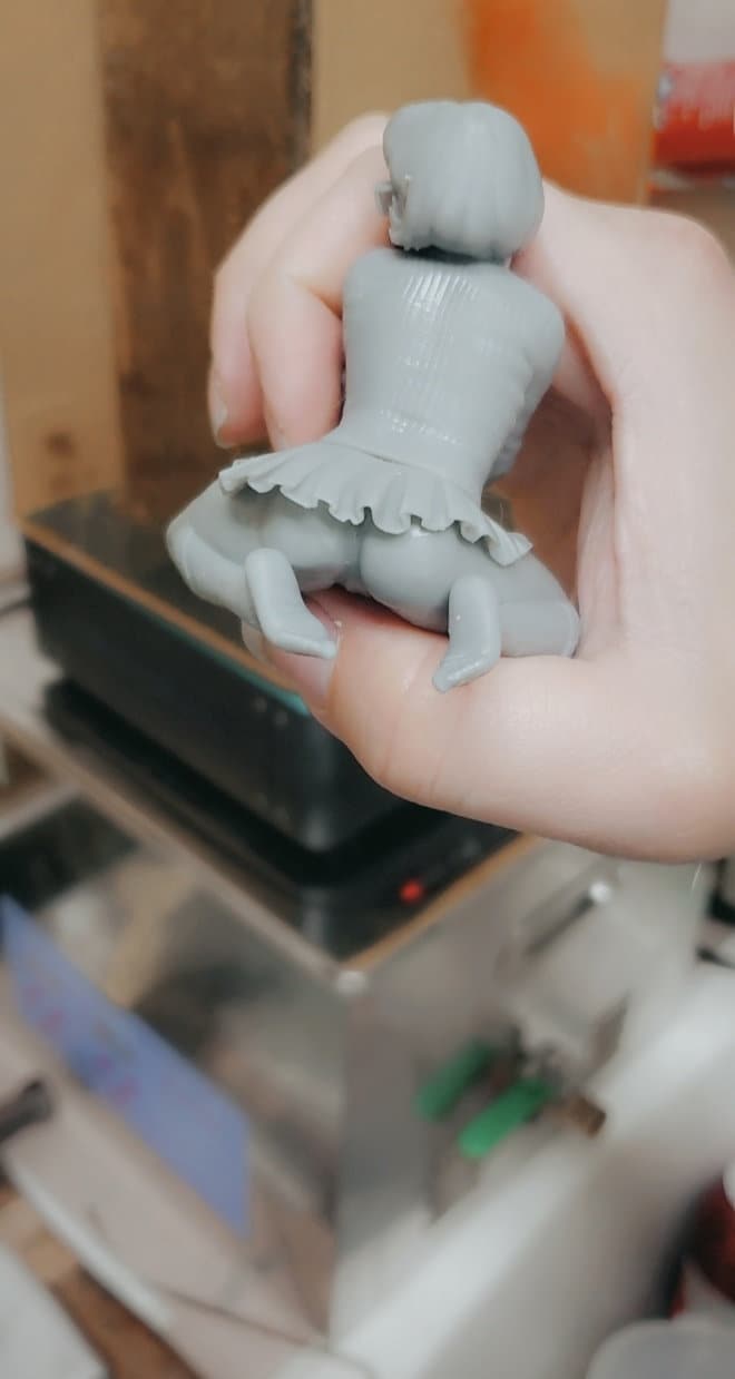 Velma dinkly - Sexy - with books on sofa (fan art) - unpainted - 3d printed - figure