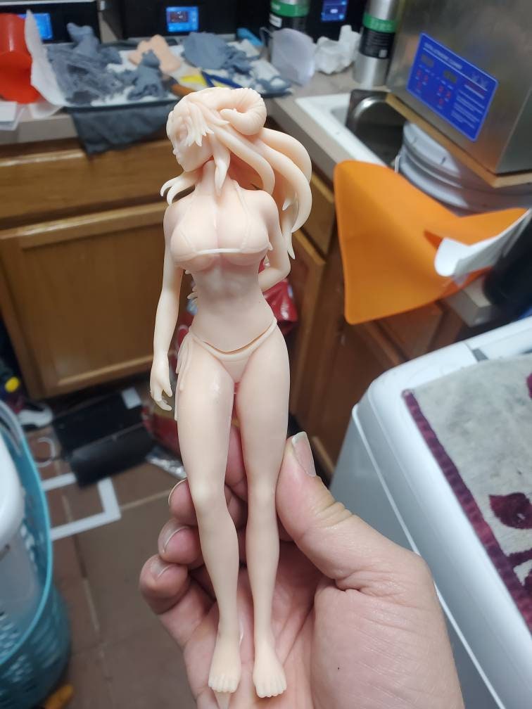 Bleach - Nelliel Tu Odelschwanck -Sexy - surfer - Fan Art - unpainted - 3d printed - Figurine - statue