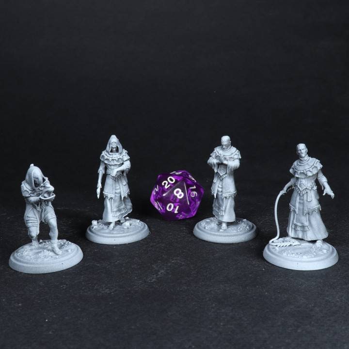 Cultists - 32mm scale  - D&D - pathfinder - tabletop - rpg - fantasy - miniature - white werewolf tavern