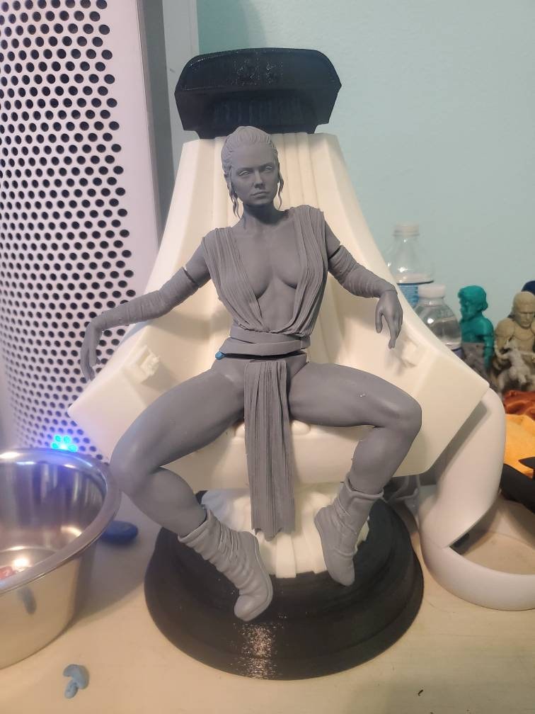 Rey on the throne -SFW - NSFW - unpainted - 3d printing - fan art
